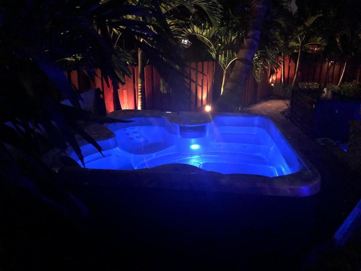 Billy'S Resort- Men Only - Solo Hombres Wilton Manors Eksteriør billede